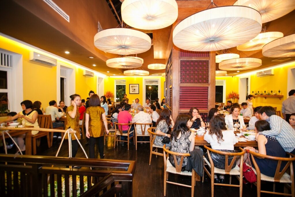 Kinh Doanh Quán Ăn: Bí Quyết Thành Công Và Kế Hoạch Hoàn Hảo