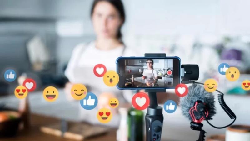 Thử nghiệm livestream dạng unboxing hoặc review ​thay⁤ vì bán hàng trực ⁣tiếp