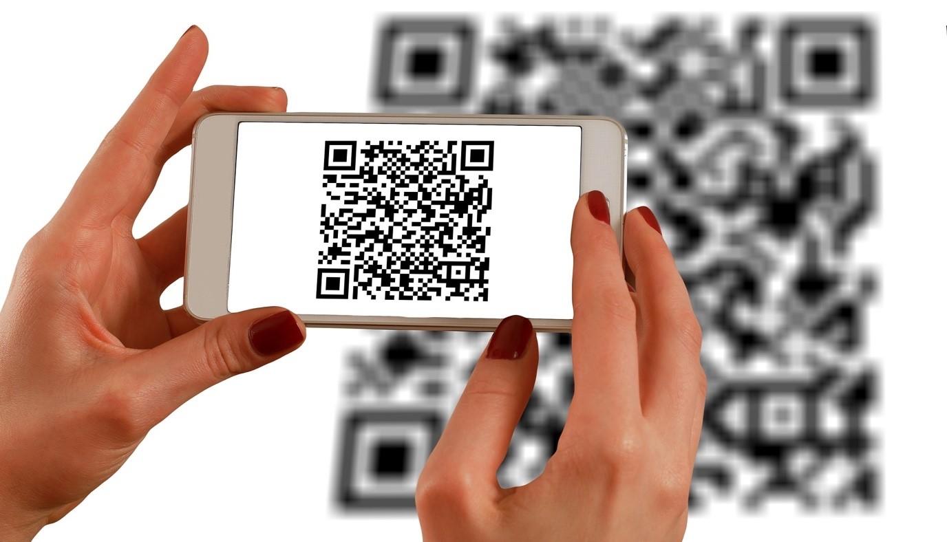 Phân tích lợi ích kinh tế khi triển khai QR Code ngân hàng trong hoạt động kinh doanh