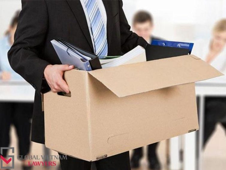 Job Hugging - Nỗi Sợ Sa Thải Khiến Nhân Viên Ôm Việc Không Lối Thoát Job hugging - Nỗi sợ sa thải khiến nhân viên ôm việc không lối thoát